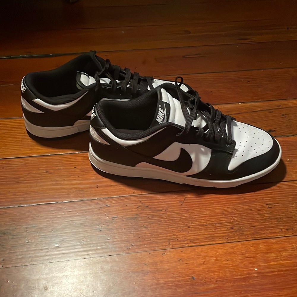 NIKE DUNKS